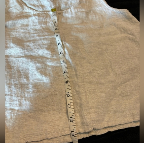 Linen blend shell tank - Picture 3 of 5